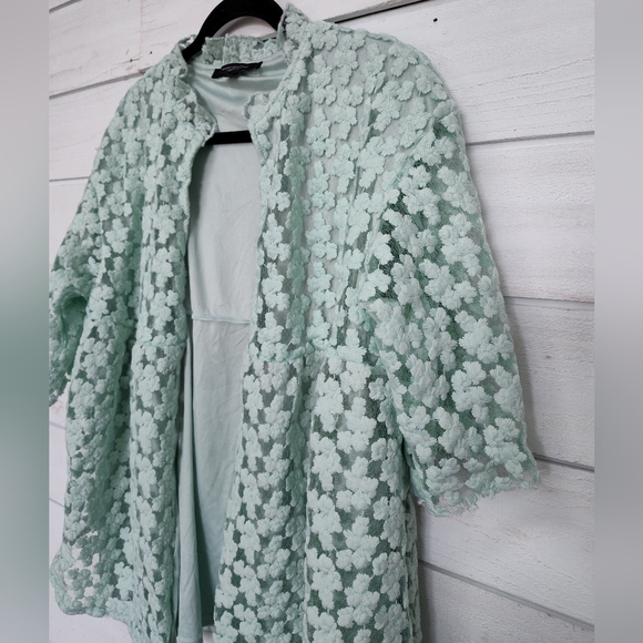 Marc New York Embroider Light Green Short Sleeve Lace Cardigan - Picture 2 of 5